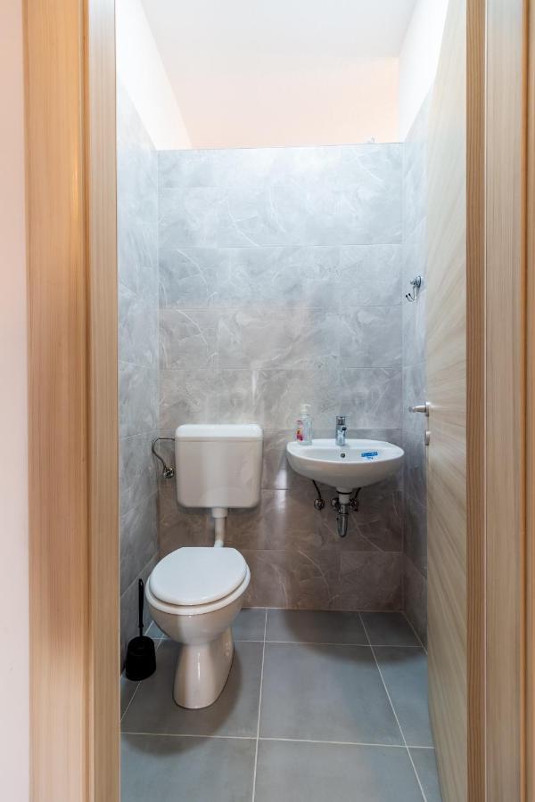 Apartments Mihael スプリト エクステリア 写真